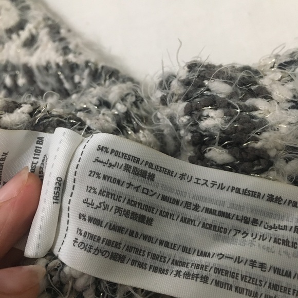 Abercrombie & Fitch Knit Sweater - Picture 4 of 5